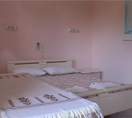 Aloni & Hotell